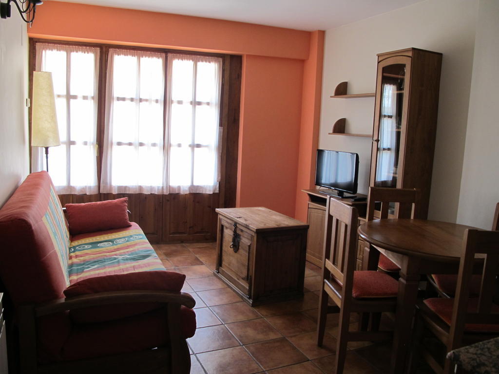 Apartamentos Casa Espanol Broto Exterior photo